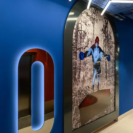 Tribe Budapest Airport Вечеш