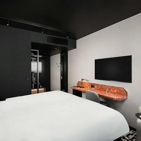 Tribe Budapest Airport ホテル