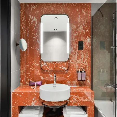 Tribe Budapest Airport 4* ベセス