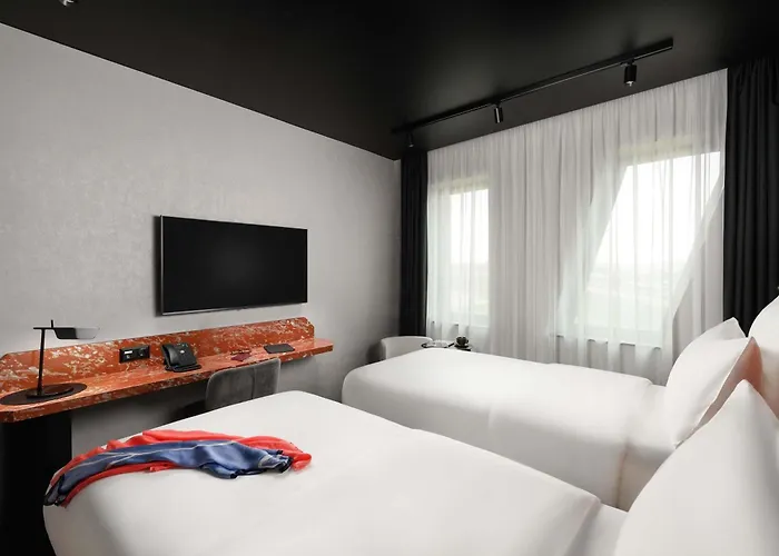 Tribe Budapest Airport Ξενοδοχείο 4*