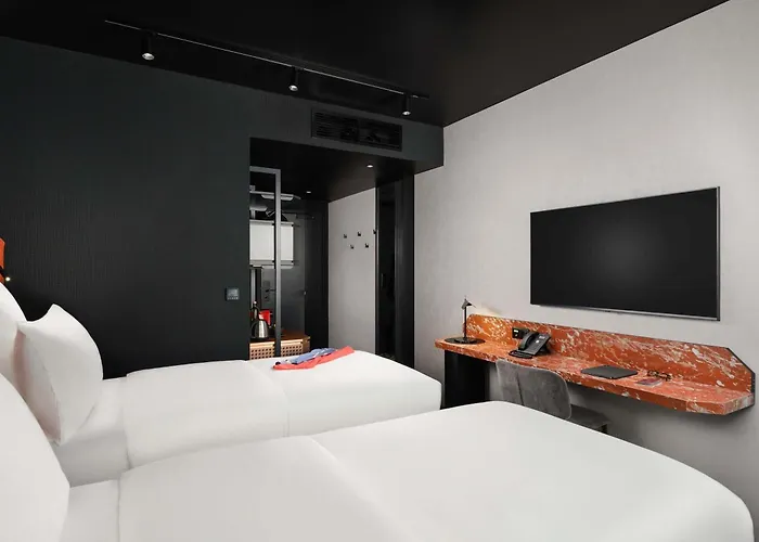 Tribe Budapest Airport Hotel 4*